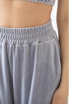 Костюм жіночий